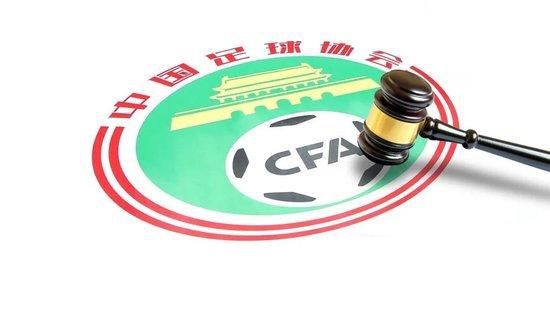 最终罗马客场2-1逆转萨索洛，罗马联赛4轮不败。
